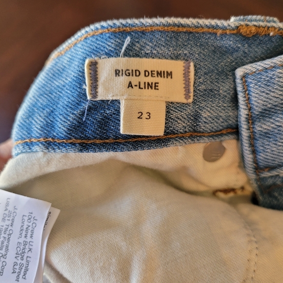 Madewell Denim A-Line Distressed Raw-Hem Midi Skirt – Size 23 (00) - Picture 6 of 6